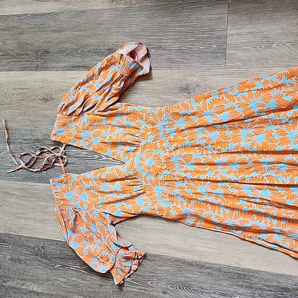 STUNNING MAXI DRESS - Picture 2 of 16